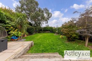 garden- click for photo gallery